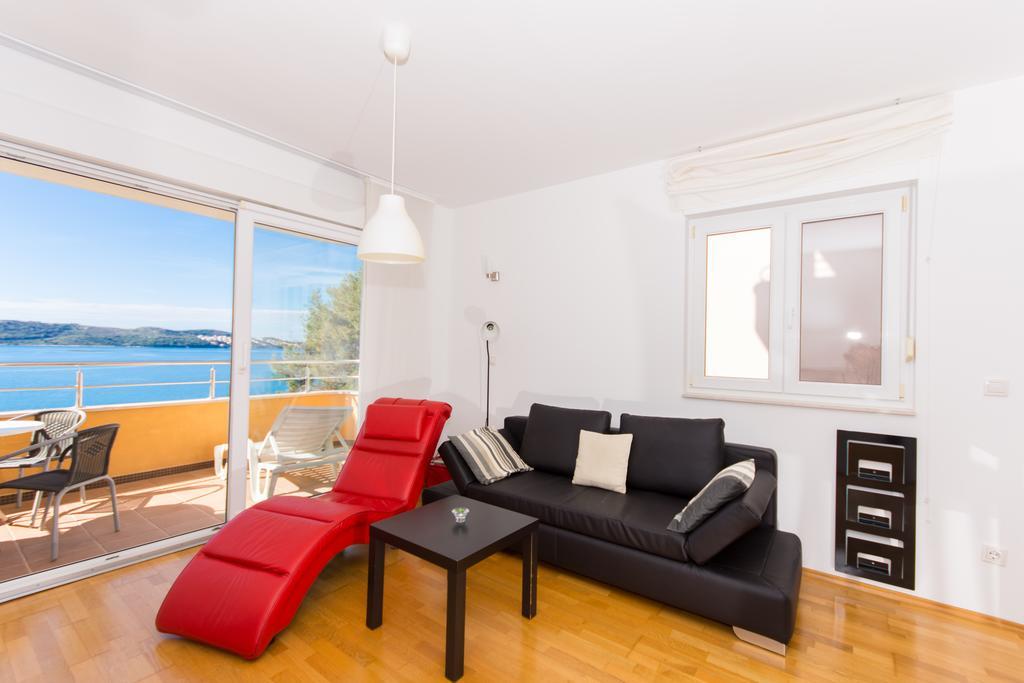 Apartment Labadusa Trogir Exterior photo