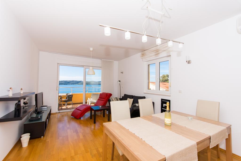 Apartment Labadusa Trogir Exterior photo